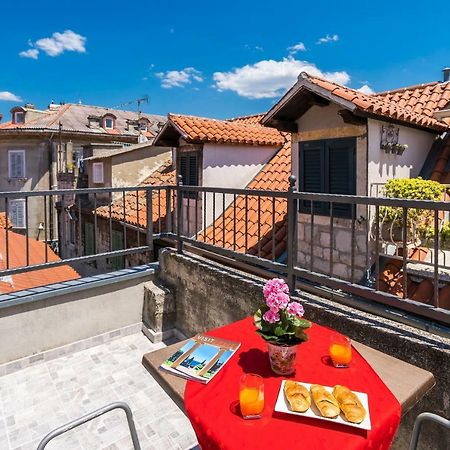 ספליט Rooftop City View Apartment In The Palace Walls מראה חיצוני תמונה