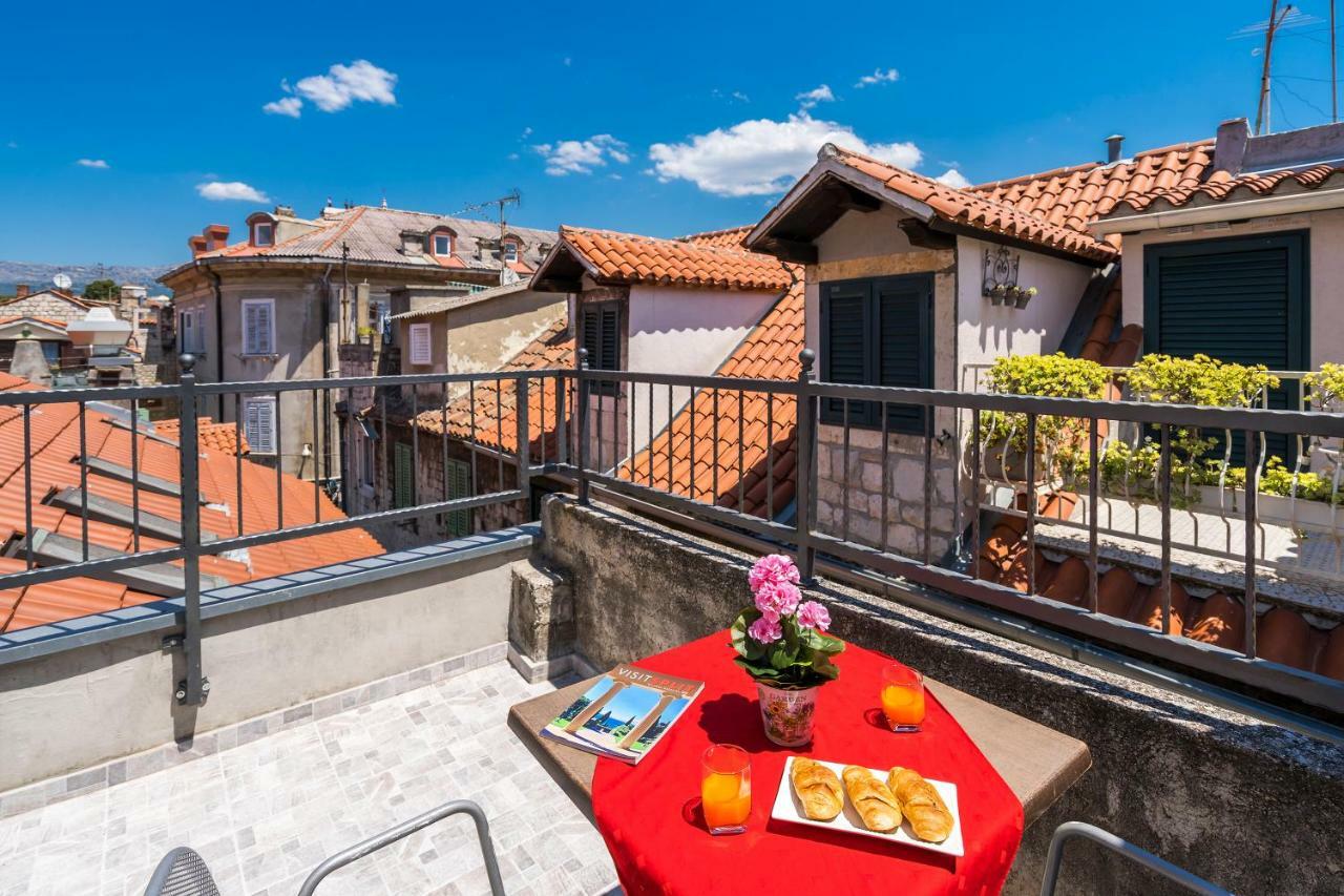 ספליט Rooftop City View Apartment In The Palace Walls מראה חיצוני תמונה